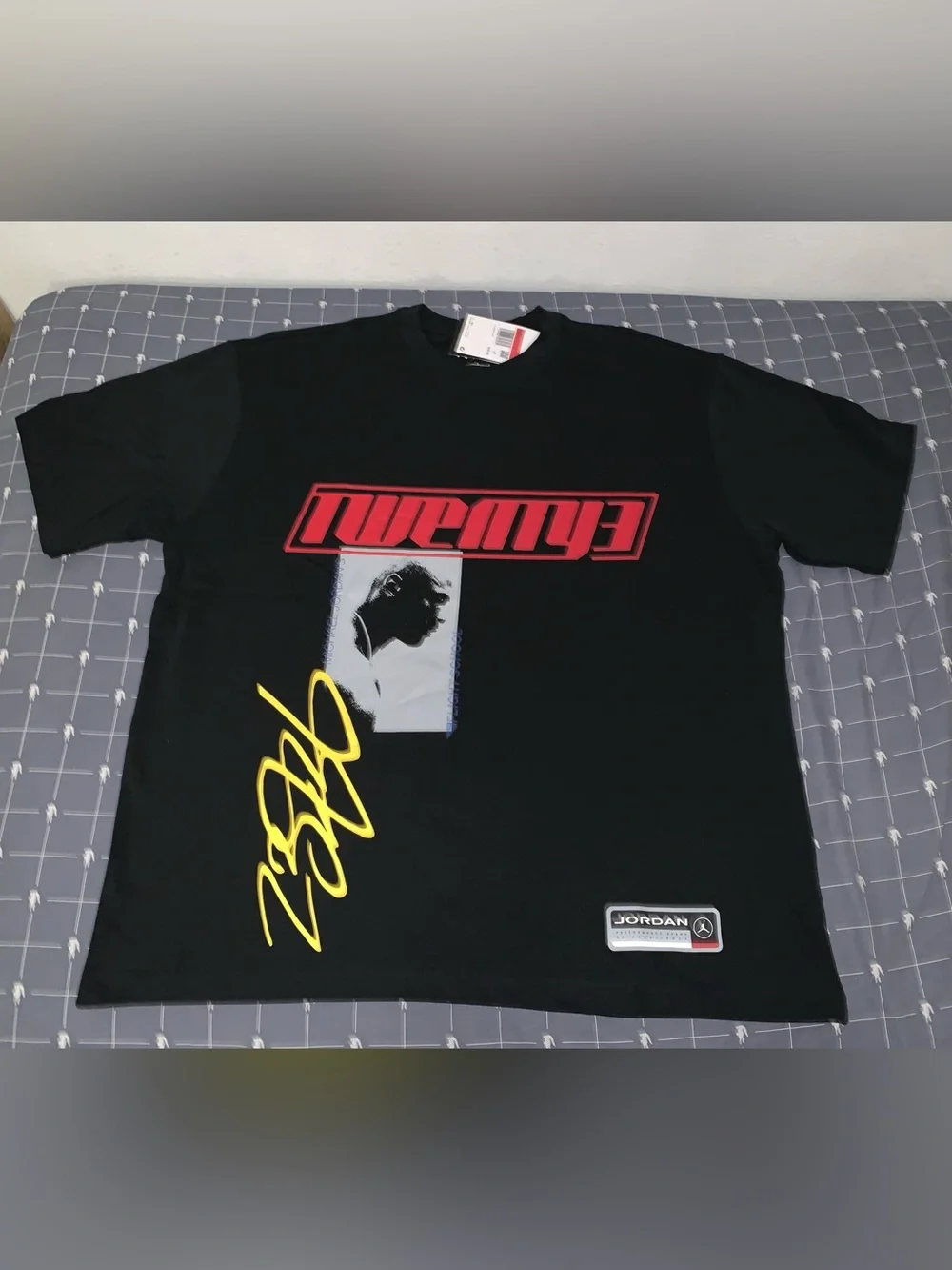 Nike Air Jordan Flight Essentials Oversized Graphic T-Shirt HJ2366-010 Sz: Large